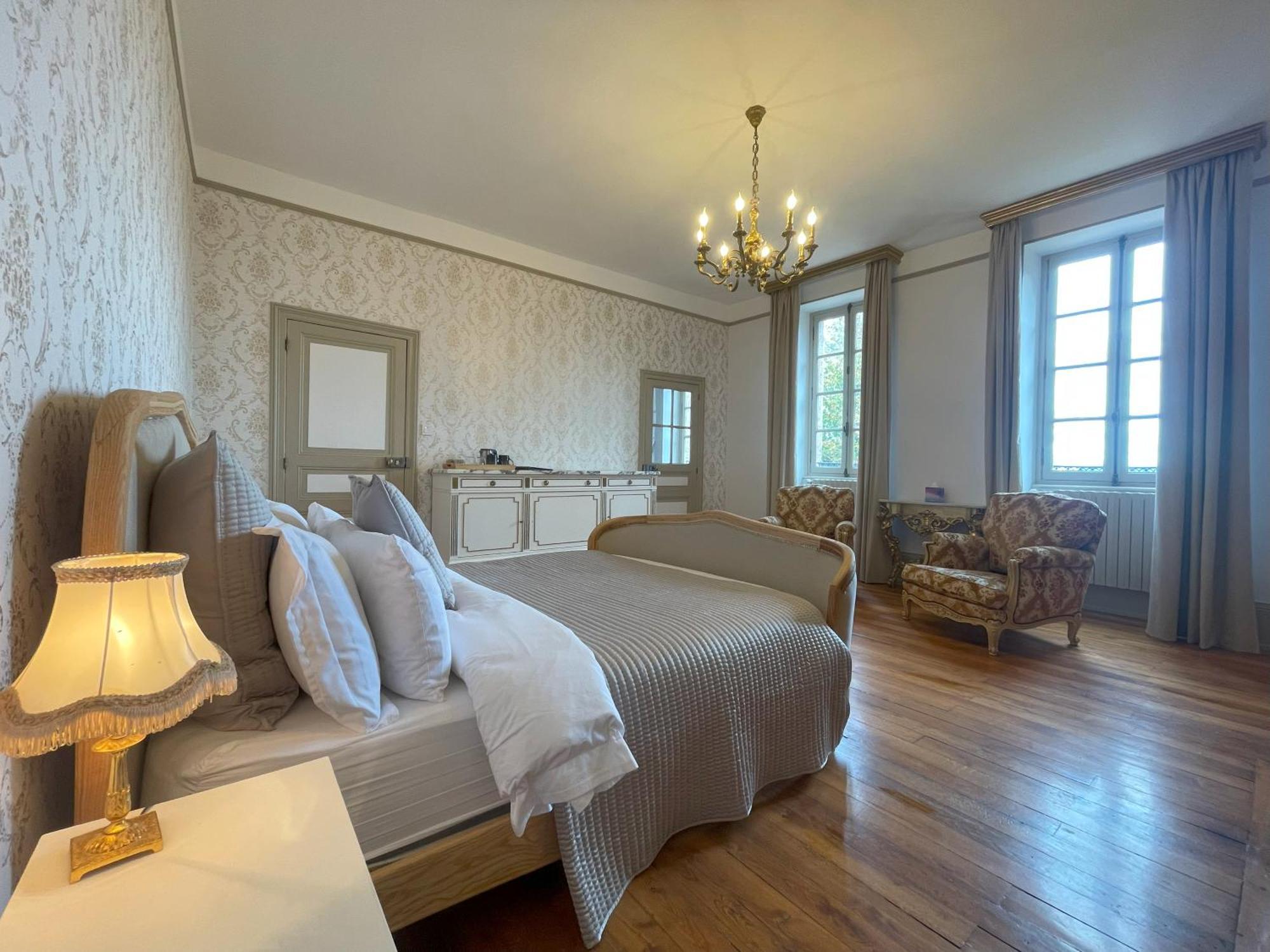 Chateau De Bruges Lapeyrouse Dış mekan fotoğraf